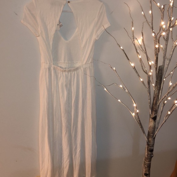 BNWT Free People Beach White Elegant Dress - Picture 3 of 11